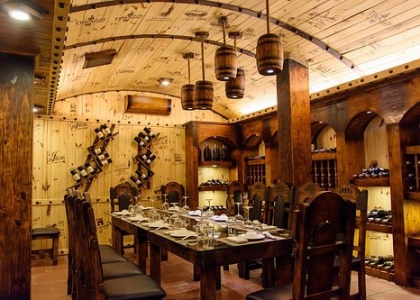 ÔNG OTIS LOUNGE