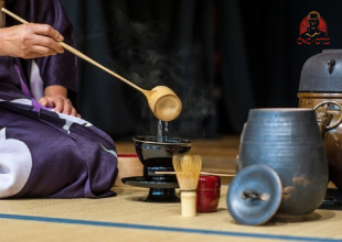vi-sao-nguoi-nhat-kieng-tang-tra-cho-nhau-du-rat-thich-uong