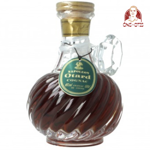 L. A. OTARD CRYSTAL DECANTER - 40 VOL