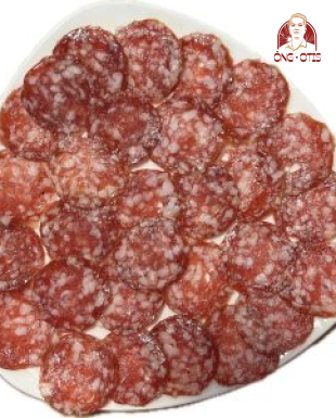 xuc-xich-salami